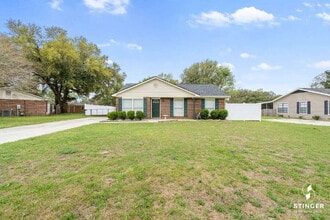 Building Photo - 16 Quail Ridge Cir N