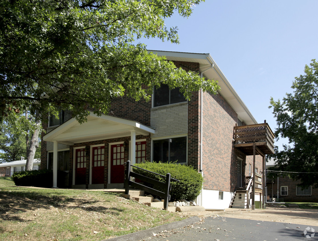 Foto del edificio - Cottage Apartments