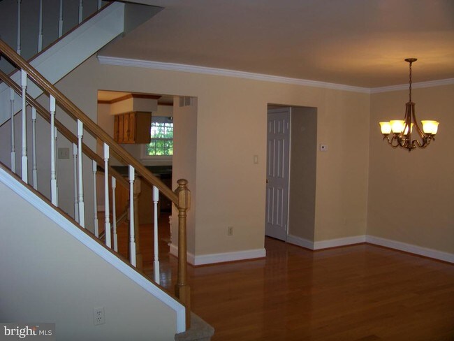 Building Photo - 8641 Tower Bridge Way