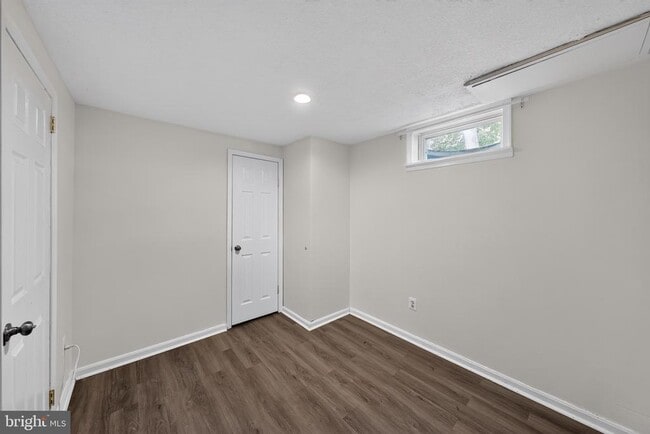 Foto del edificio - 2377 Tawny Dr