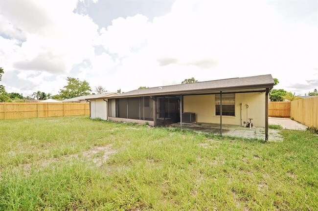 Foto del edificio - 2606 39th St W