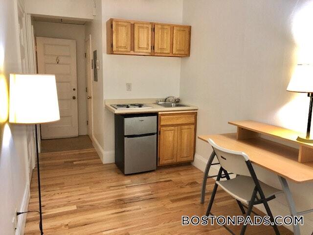 Foto del edificio - 1061 Beacon St