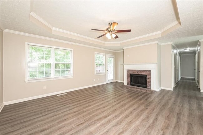 Foto del edificio - 2320 Huntington Dr