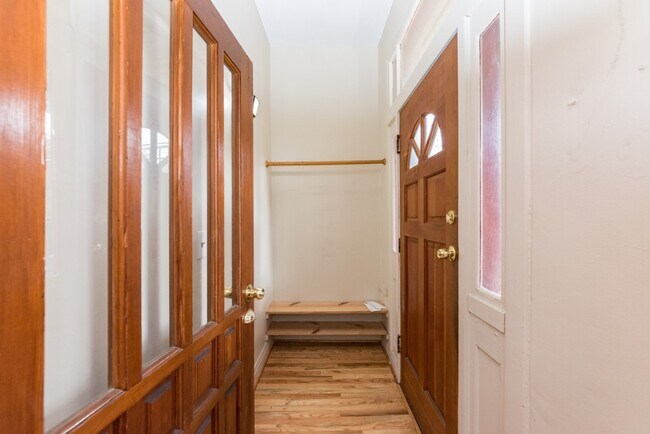 Foto del edificio - 2314 W Polk St