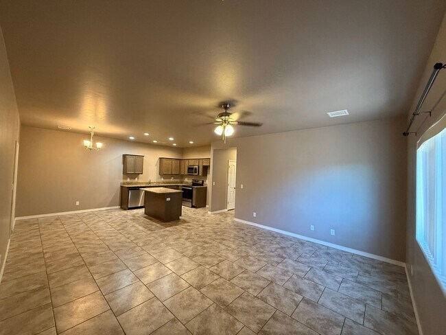 Foto del edificio - 3530 N Irving St
