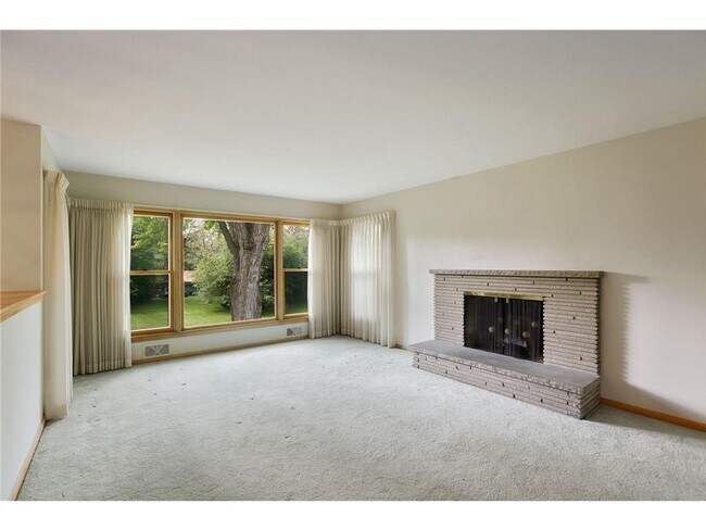 Building Photo - 5233 Danens Dr