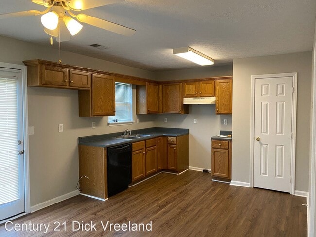 Building Photo - 3 br, 2 bath House - 9000 Jessica Leigh Dr