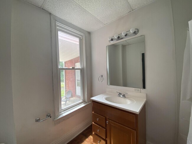 Foto del edificio - 306 W Cottage Pl