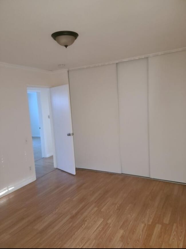 Foto del edificio - 6558 Neddy Ave