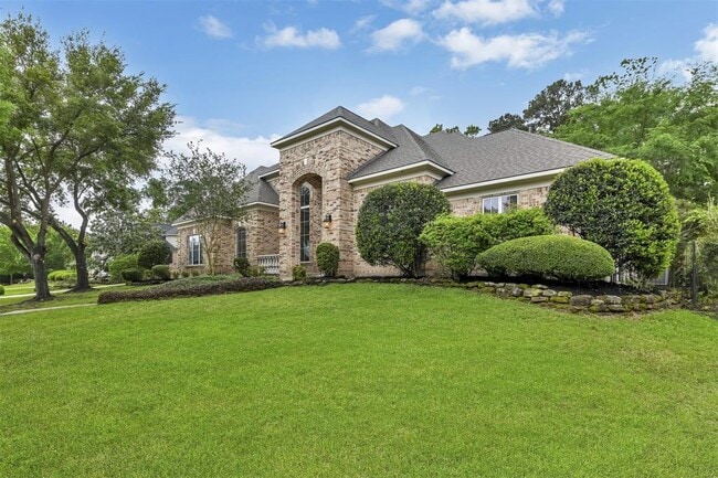 Building Photo - 31 Kingwood Greens Dr