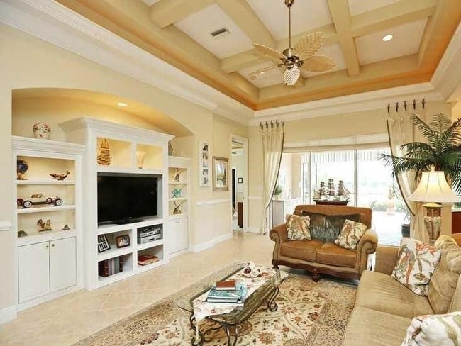 Building Photo - Stunninng 3 Bedroom 2 Bath Willowbend Home