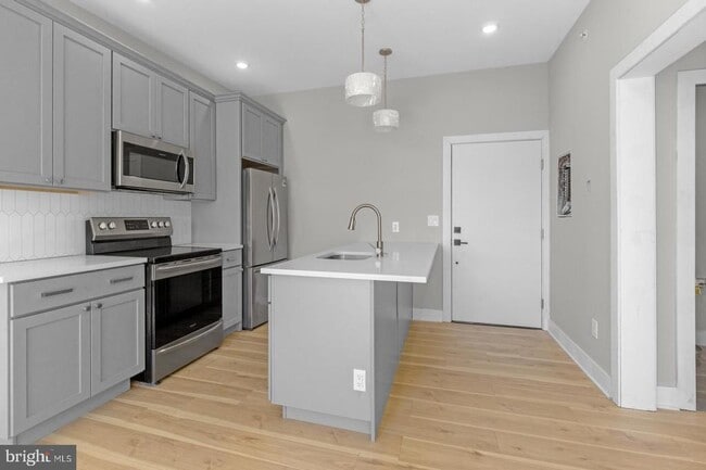 Building Photo - 1935 N 2nd St