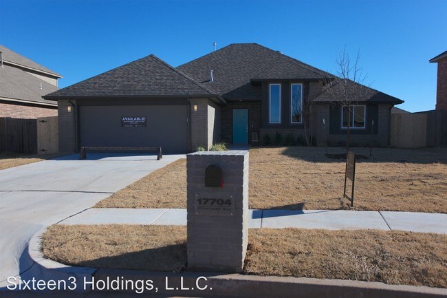 Building Photo - 3 br, 2.5 bath House - 17704 Silverhawk Way