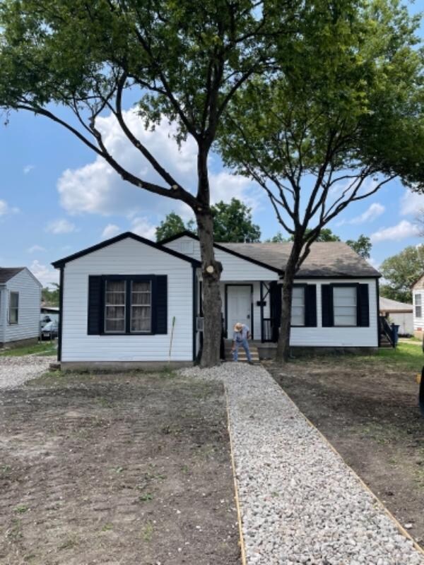 6130 Howard Ave, Dallas, TX 75227 Room for Rent in Dallas, TX