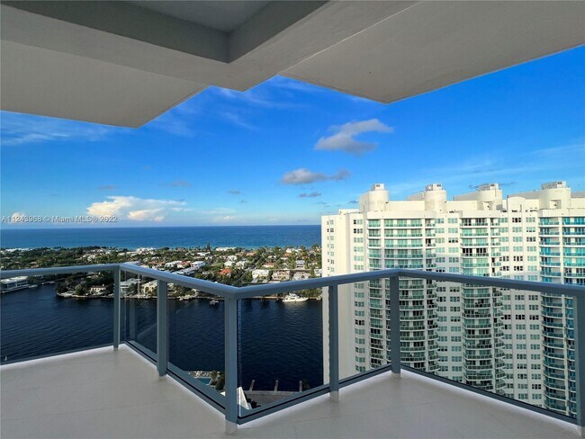 Foto del edificio - 20281 E Country Club Dr