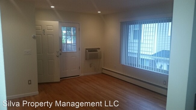 Building Photo - 122 N Lafayette Ave