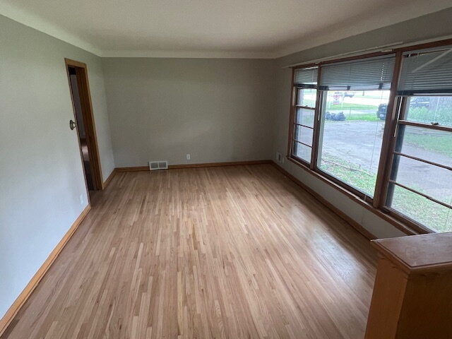 Foto del edificio - Updated 5-Bedroom Roseville Home with Yard...