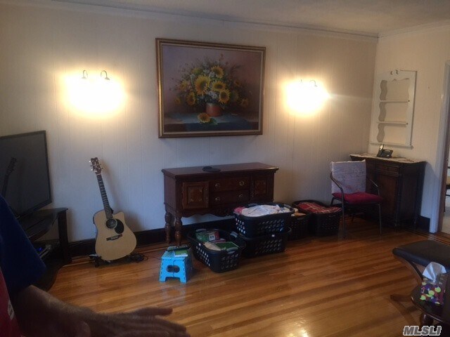 Building Photo - 136-40 59th Ave