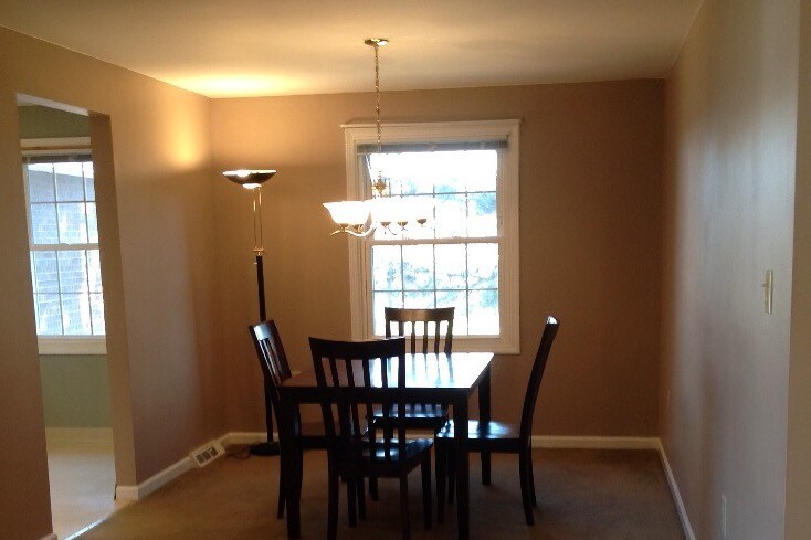 Foto principal - 138 Charter Oaks Dr