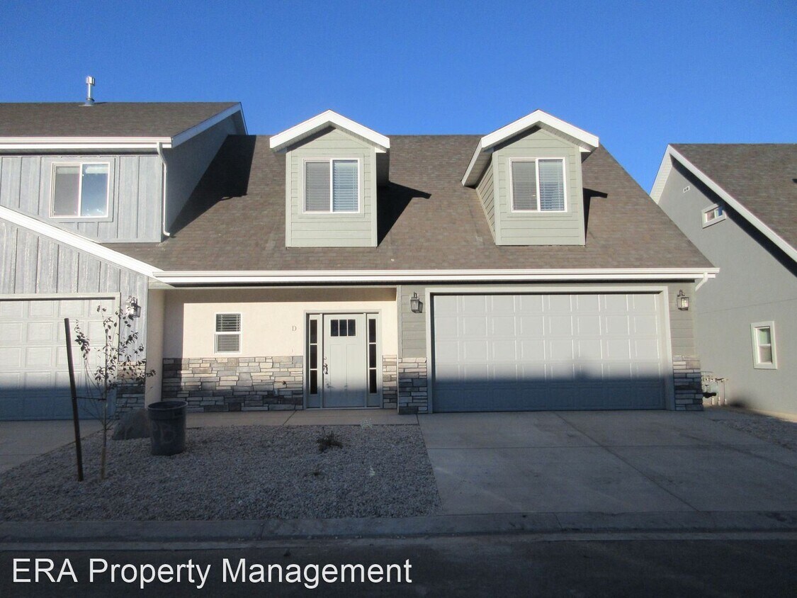 4 br, 2.5 bath House - 1604 S Quartz Dr. D Photo