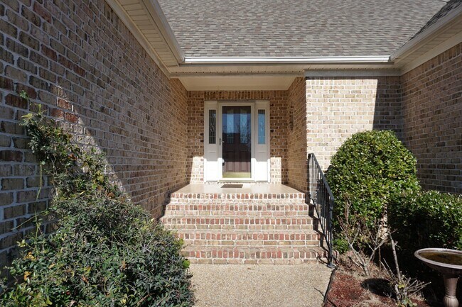 Foto del edificio - 1020 Ringlet Ct