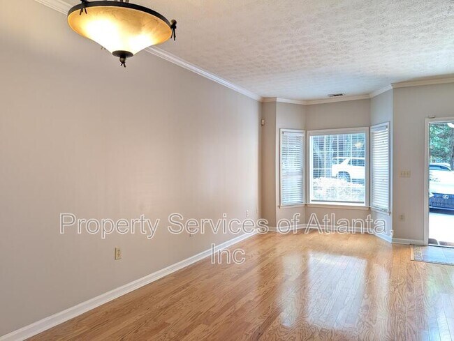 Foto del edificio - 2680 Pine Tree Rd NE