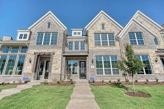 Building Photo - 4932 McKinney Hollow Dr