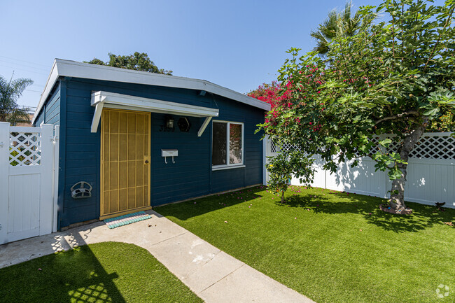 Building Photo - 3959 S Centinela Ave