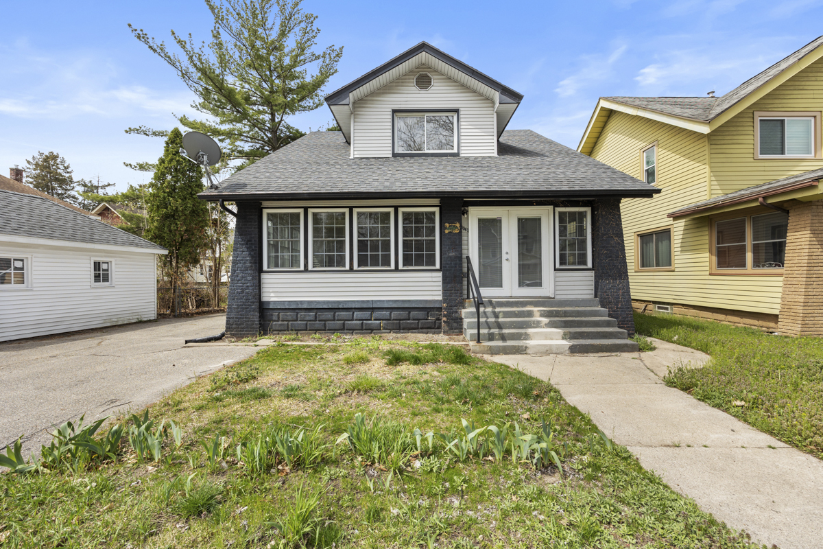 Front of Home - 1961 Prospect Ave SE