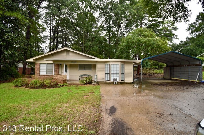 Foto del edificio - 3 br, 1 bath House - 1305 Greenwood Dr