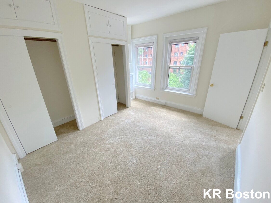 Foto del edificio - 1200 Beacon St