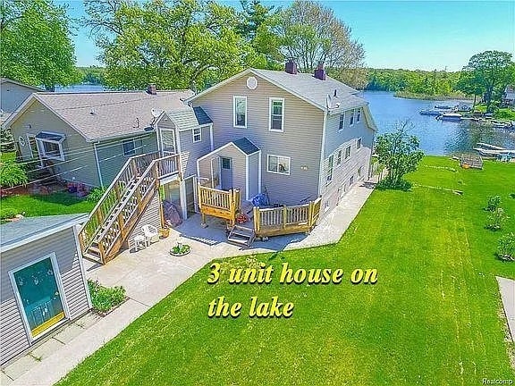 Building Photo - 1349 Beach Dr Apt. 1