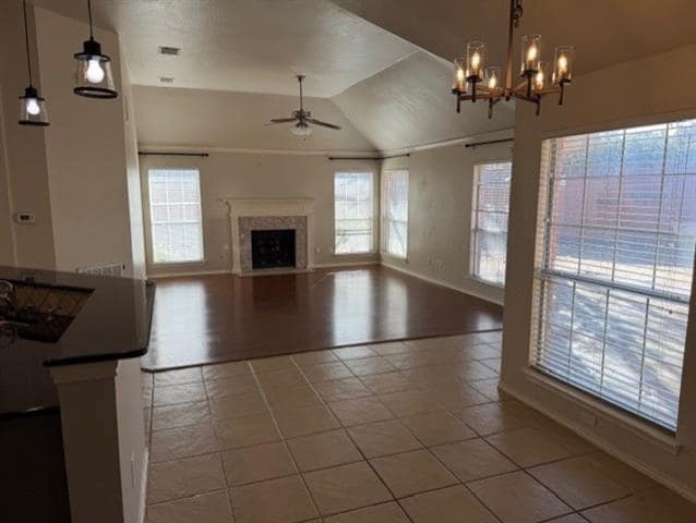 Building Photo - 600 Bel Air Dr