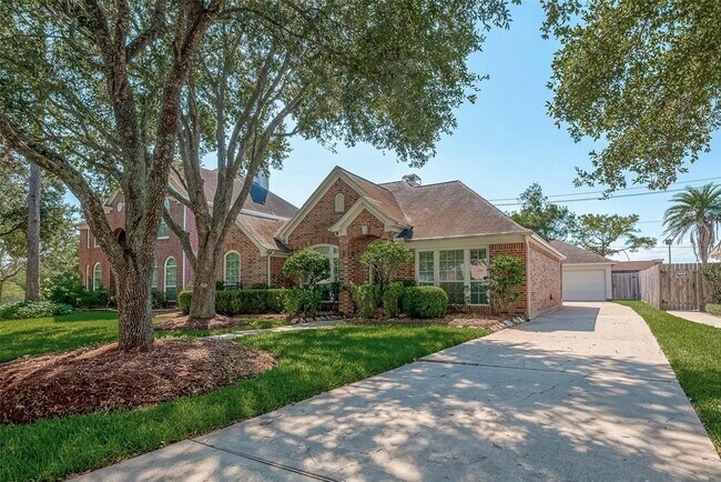 Building Photo - 3008 Creek Bend Dr