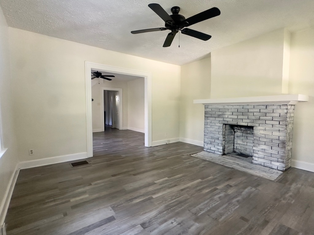 Primary Photo - 3245 Boulevard Pl
