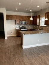 Building Photo - 1093 Grindstone Rd