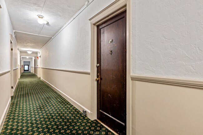 Foto del edificio - Charming Trolley Square Unit