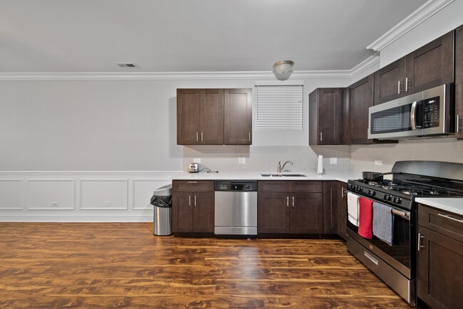 Foto del edificio - 738 N Avers Ave