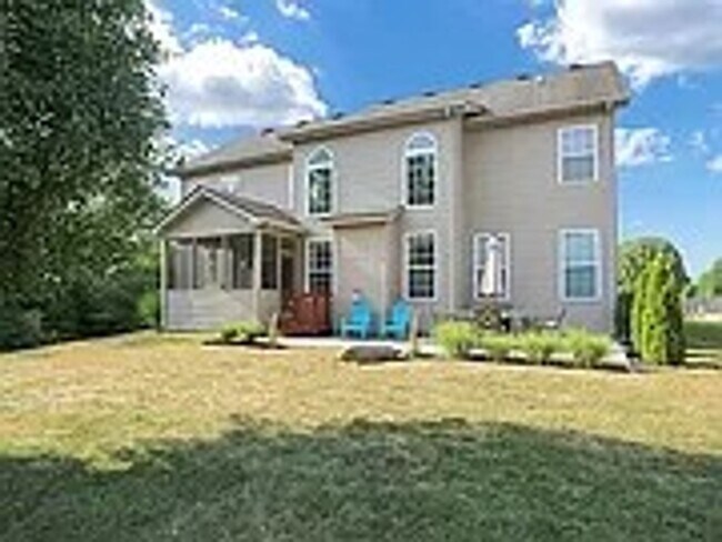Foto del edificio - Beautiful 5 Bedroom Plainfield Home for Rent