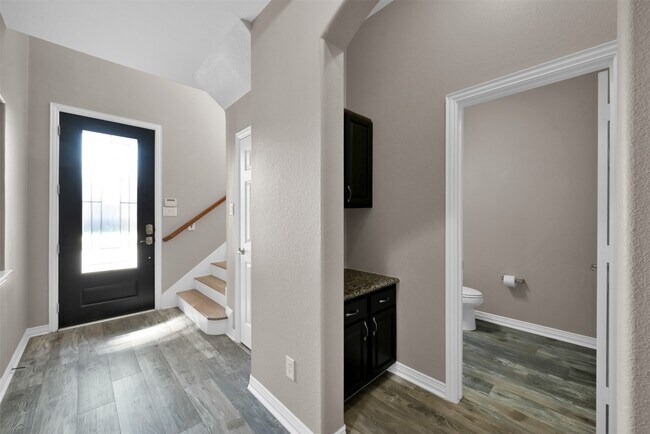 Foto del edificio - 9222 Sunlight Oak Ln