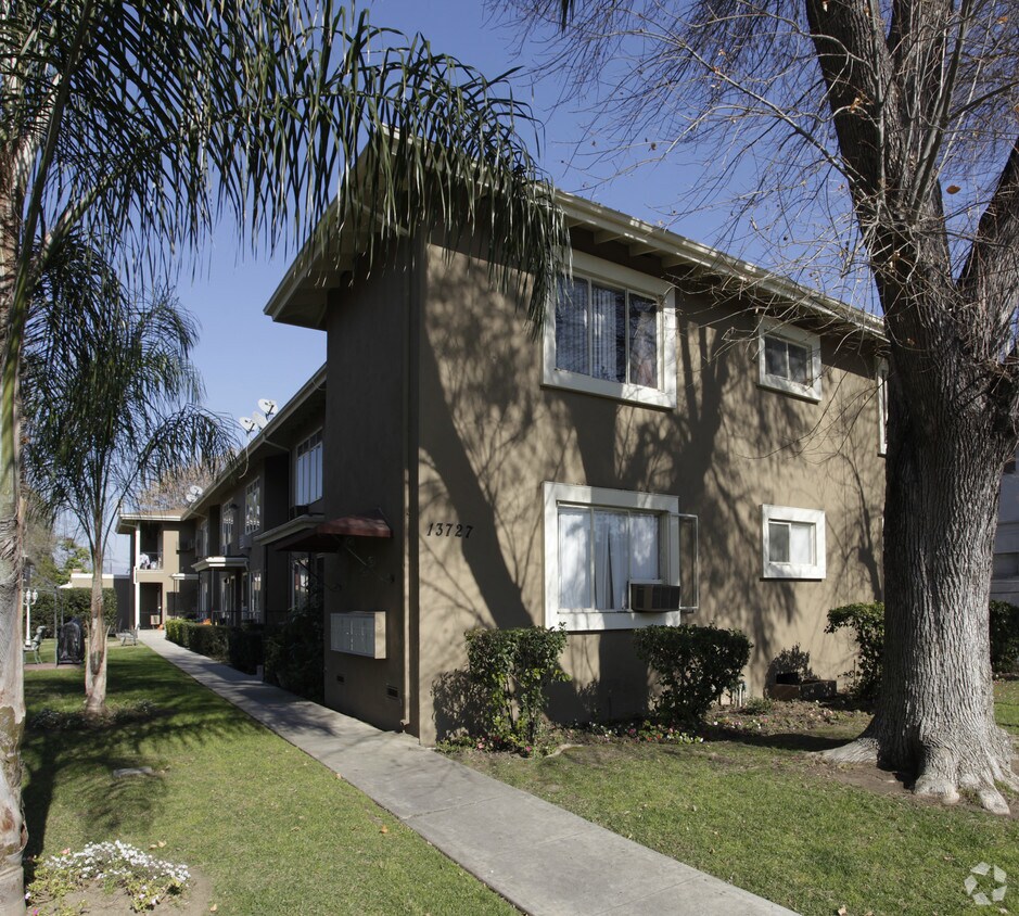 Sylvan Gardens Apartments - Sylvan Gardens