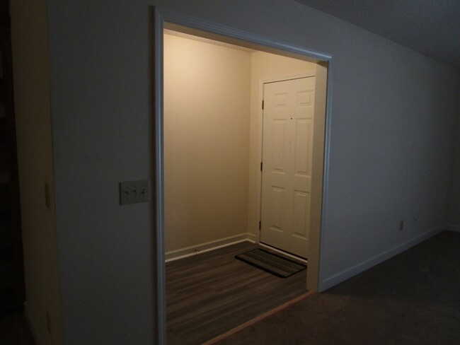Building Photo - 911 Arnaud St