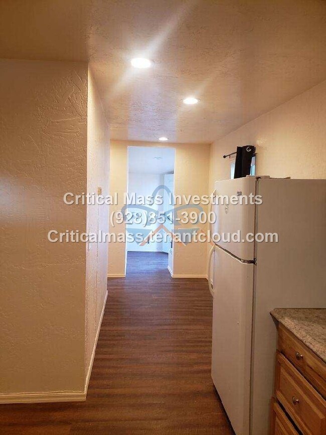 Foto del edificio - 210 E Cherry St