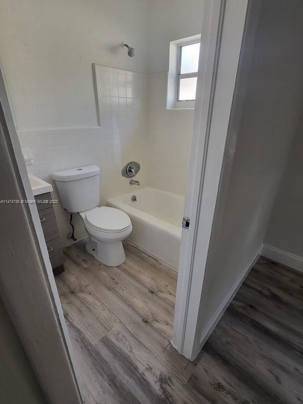 Building Photo - 1512 NE 109th St