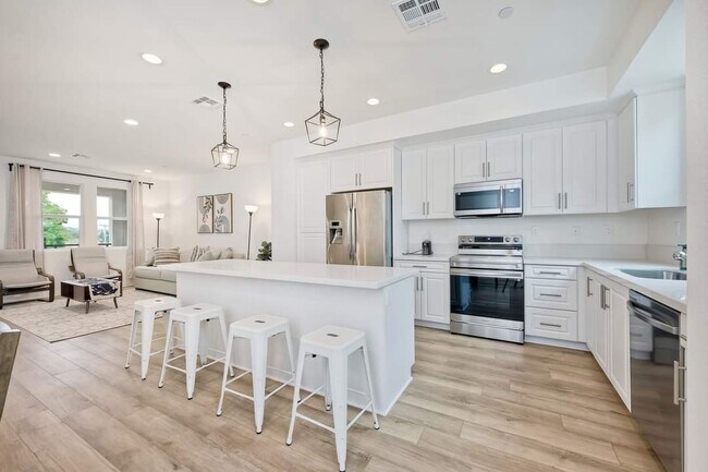 Foto del edificio - 8383 Tahoe St