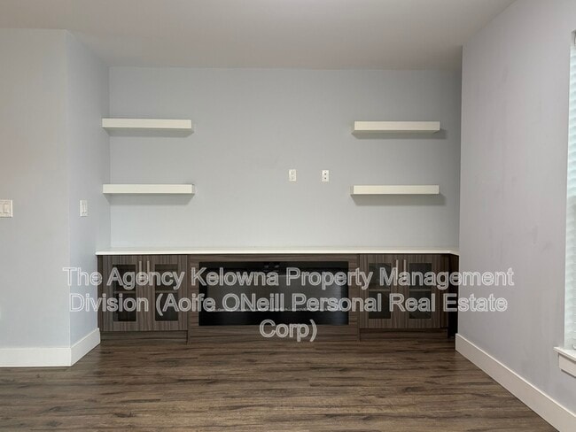 Building Photo - 500 Fleming Rd