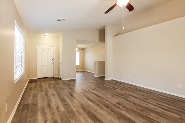 Building Photo - 17266 W Durango St