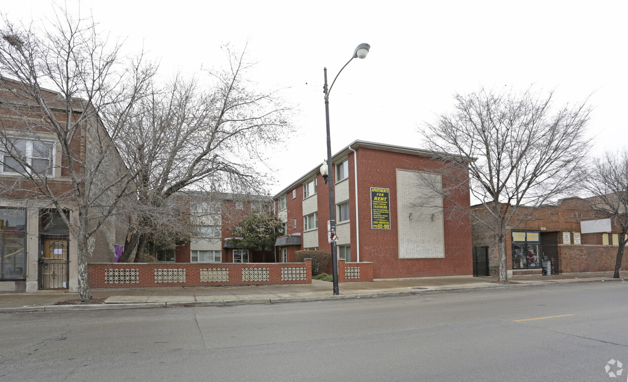 Apartments at 5324-5326 S Kedzie Ave - 5324-5326 S Kedzie Ave