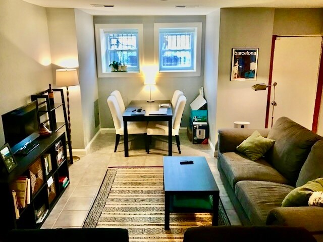 Foto del edificio - 1305 Euclid St NW