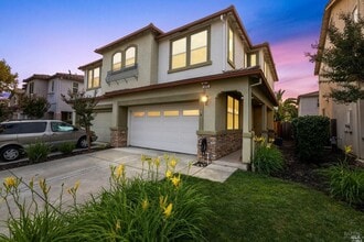 Building Photo - 1079 Portofino Ave